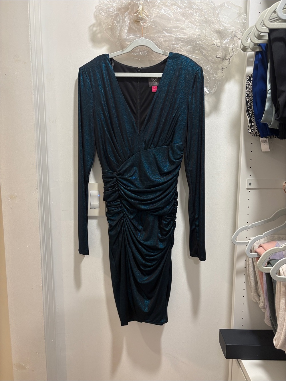 Vince Camuto Teal Shimmer Long Sleeve Ruched V-Neck Dress